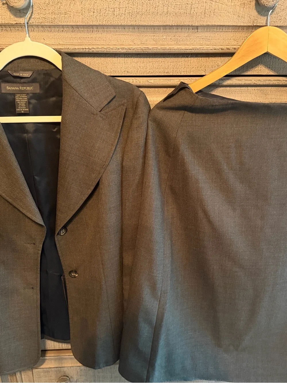 Banana Republic Made in Italy Wool Skirt Suit Set blazer 12 skirt 10